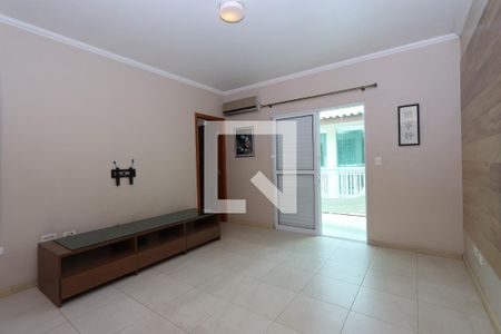 Suíte de casa para alugar com 3 quartos, 360m² em Parque Colonial, São Paulo