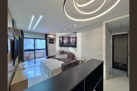 Sala de apartamento para alugar com 2 quartos, 72m² em Recreio dos Bandeirantes, Rio de Janeiro