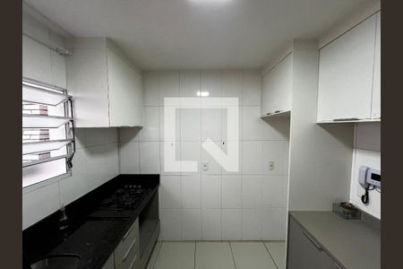 Cozinha de casa à venda com 3 quartos, 104m² em Jardim Rossin, São Paulo
