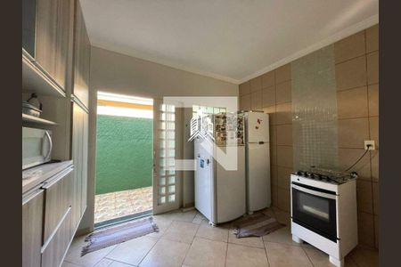 Casa à venda com 4 quartos, 180m² em Vila Proost de Souza, Campinas