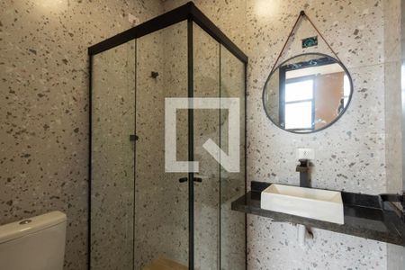 Banheiro de kitnet/studio para alugar com 1 quarto, 28m² em Vila Carvalho, Sorocaba