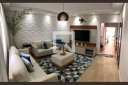 Casa à venda com 4 quartos, 255m² em Parque São Quirino, Campinas