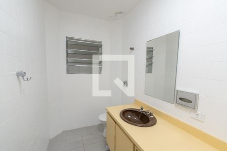 Banheiro de apartamento à venda com 1 quarto, 65m² em Vila Monumento, São Paulo