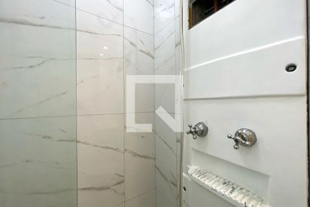 Banheiro da Suíte 2 de apartamento para alugar com 2 quartos, 170m² em Belvedere, Belo Horizonte