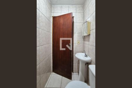 Banheiro Social de casa para alugar com 1 quarto, 46m² em Bairro dos Casa, São Bernardo do Campo