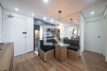 Sala de apartamento para alugar com 2 quartos, 43m² em Santo Amaro, São Paulo