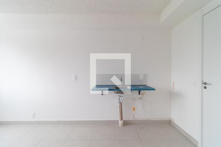Sala/Cozinha de apartamento à venda com 1 quarto, 26m² em Parque Industrial Tomas Edson, São Paulo