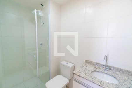 Banheiro da Suíte de apartamento para alugar com 2 quartos, 42m² em Vila Guarani (zona Sul), São Paulo