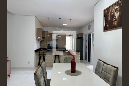 Foto 01 de casa de condomínio à venda com 3 quartos, 198m² em Swiss Park, Campinas