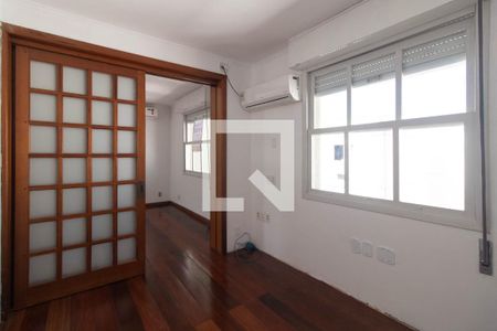 Corredor de apartamento à venda com 4 quartos, 93m² em Menino Deus, Porto Alegre