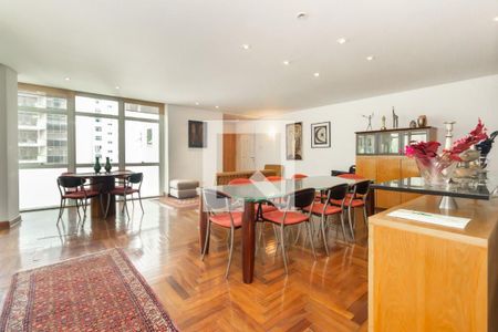 Apartamento à venda com 4 quartos, 228m² em Santa Cecilia, São Paulo