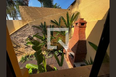Casa à venda com 3 quartos, 209m² em Vila Madalena, São Paulo