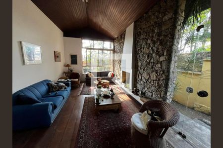 Casa à venda com 3 quartos, 209m² em Vila Madalena, São Paulo