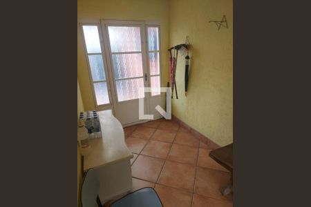 Casa à venda com 3 quartos, 157m² em Vila Sao Paulo, São Paulo