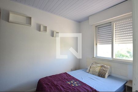 Quarto de apartamento à venda com 1 quarto, 28m² em Jardim Lindóia, Porto Alegre