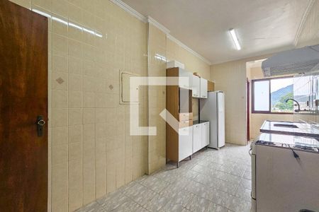 Cozinha de apartamento para alugar com 2 quartos, 156m² em Jardim Praiano, Guarujá