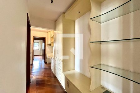 Corredor de apartamento à venda com 3 quartos, 96m² em Vila da Saúde, São Paulo