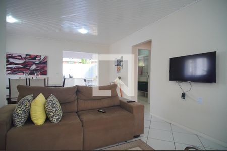 Sala de casa à venda com 3 quartos, 140m² em Rondônia, Novo Hamburgo