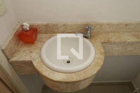 Lavabo de casa de condomínio à venda com 2 quartos, 72m² em Parque Sonia, São Paulo