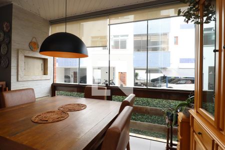 Sala de apartamento à venda com 3 quartos, 93m² em Jardim Itu, Porto Alegre