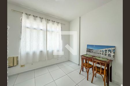 Studio de kitnet/studio para alugar com 1 quarto, 20m² em Centro, Rio de Janeiro