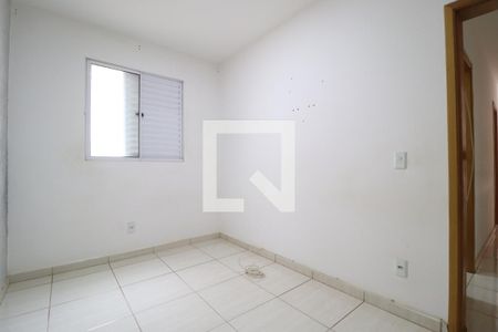Quarto 2 de apartamento para alugar com 2 quartos, 51m² em Jardim Espanha, Uberlândia