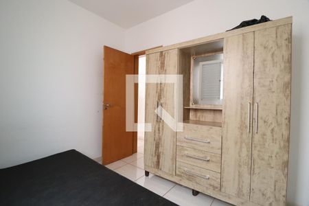 Quarto 1 de apartamento para alugar com 2 quartos, 51m² em Jardim Espanha, Uberlândia