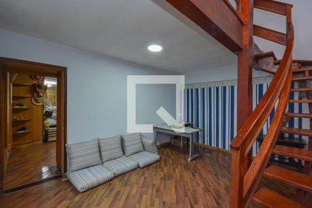 Sala de TV de casa para alugar com 3 quartos, 800m² em Interlagos, São Paulo
