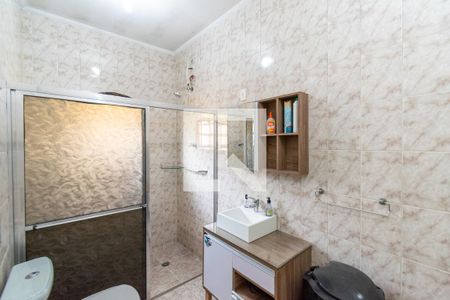 Banheiro Social de casa à venda com 4 quartos, 400m² em Vila Fachini, São Paulo