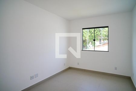 Quarto 1 de casa à venda com 3 quartos, 130m² em Piratininga, Niterói