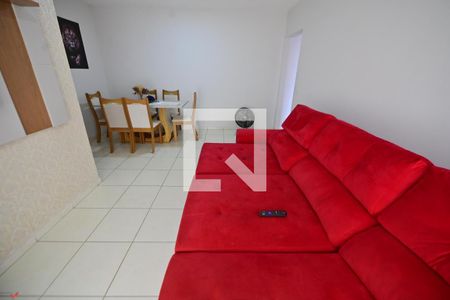 Sala de casa de condomínio para alugar com 2 quartos, 66m² em Setor Bueno, Goiânia