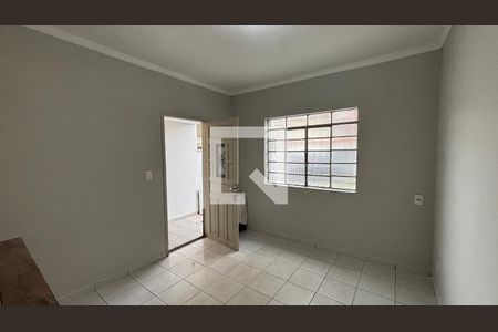 Sala de casa à venda com 2 quartos, 86m² em Vila Scarpelli, Santo André
