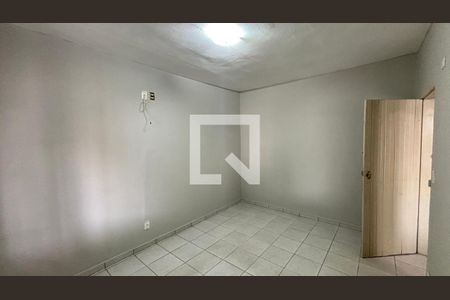 Quarto 1 de casa à venda com 2 quartos, 86m² em Vila Scarpelli, Santo André