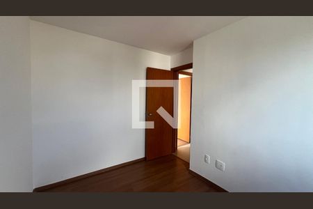 Quarto 2 de apartamento para alugar com 2 quartos, 43m² em Vila Satúrnia, Campinas