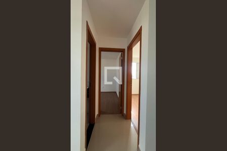 Corredor de apartamento para alugar com 2 quartos, 43m² em Vila Satúrnia, Campinas
