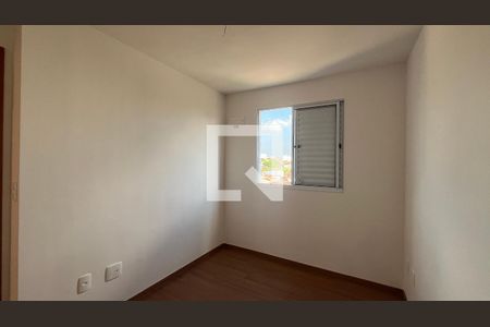 Quarto 2 de apartamento para alugar com 2 quartos, 43m² em Vila Satúrnia, Campinas