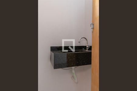 Lavabo de casa à venda com 3 quartos, 110m² em Vila Frugoli, São Paulo