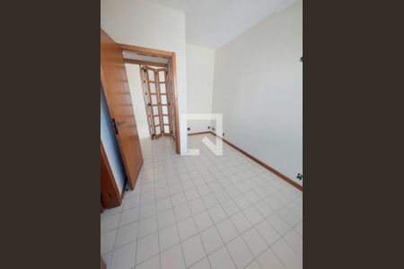 Corredor de apartamento para alugar com 4 quartos, 289m² em Moinhos de Vento, Porto Alegre
