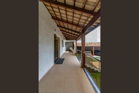 Varanda de casa à venda com 4 quartos, 371m² em Caiçaras, Belo Horizonte