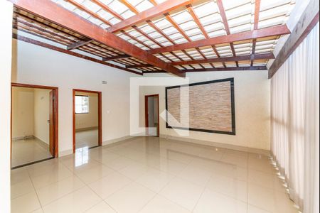 Sala 2 de casa à venda com 4 quartos, 371m² em Caiçaras, Belo Horizonte