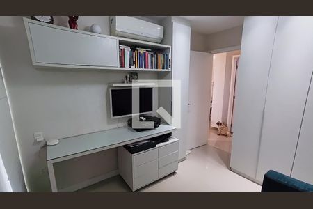 Quarto de apartamento para alugar com 2 quartos, 85m² em Barra da Tijuca, Rio de Janeiro