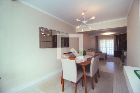 Sala de casa à venda com 4 quartos, 125m² em Cavalhada, Porto Alegre