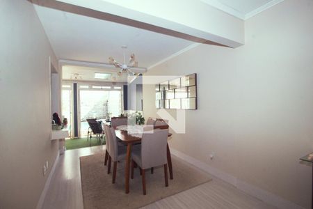 Sala de casa à venda com 4 quartos, 125m² em Cavalhada, Porto Alegre