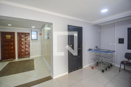Hall de entrada de apartamento à venda com 3 quartos, 67m² em Parque Terra Nova, São Bernardo do Campo