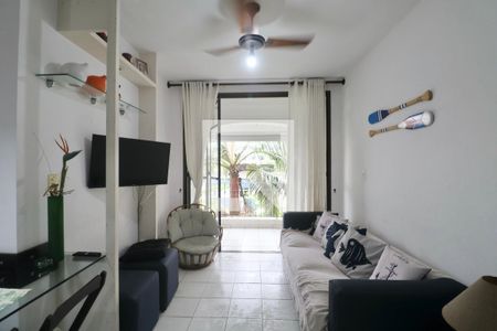 Sala de apartamento para alugar com 3 quartos, 75m² em Jardim Ana Maria, Guarujá