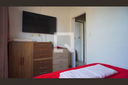 Quarto 2 de casa à venda com 2 quartos, 200m² em Passo D’areia, Porto Alegre