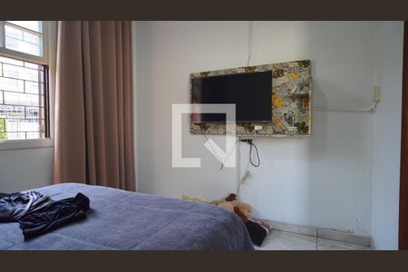 Quarto 1 de casa à venda com 2 quartos, 200m² em Passo D’areia, Porto Alegre