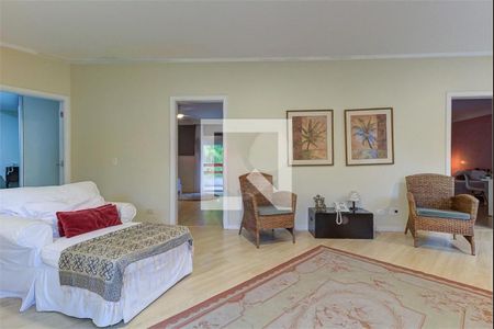 Casa à venda com 4 quartos, 622m² em Jardim Cordeiro, São Paulo