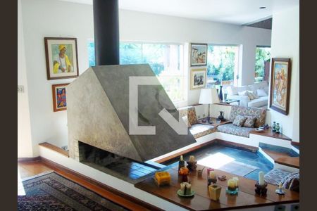 Casa à venda com 4 quartos, 569m² em Santo Amaro, São Paulo