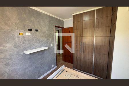Quarto 1 de apartamento para alugar com 2 quartos, 53m² em Vila Clarice, Santo André